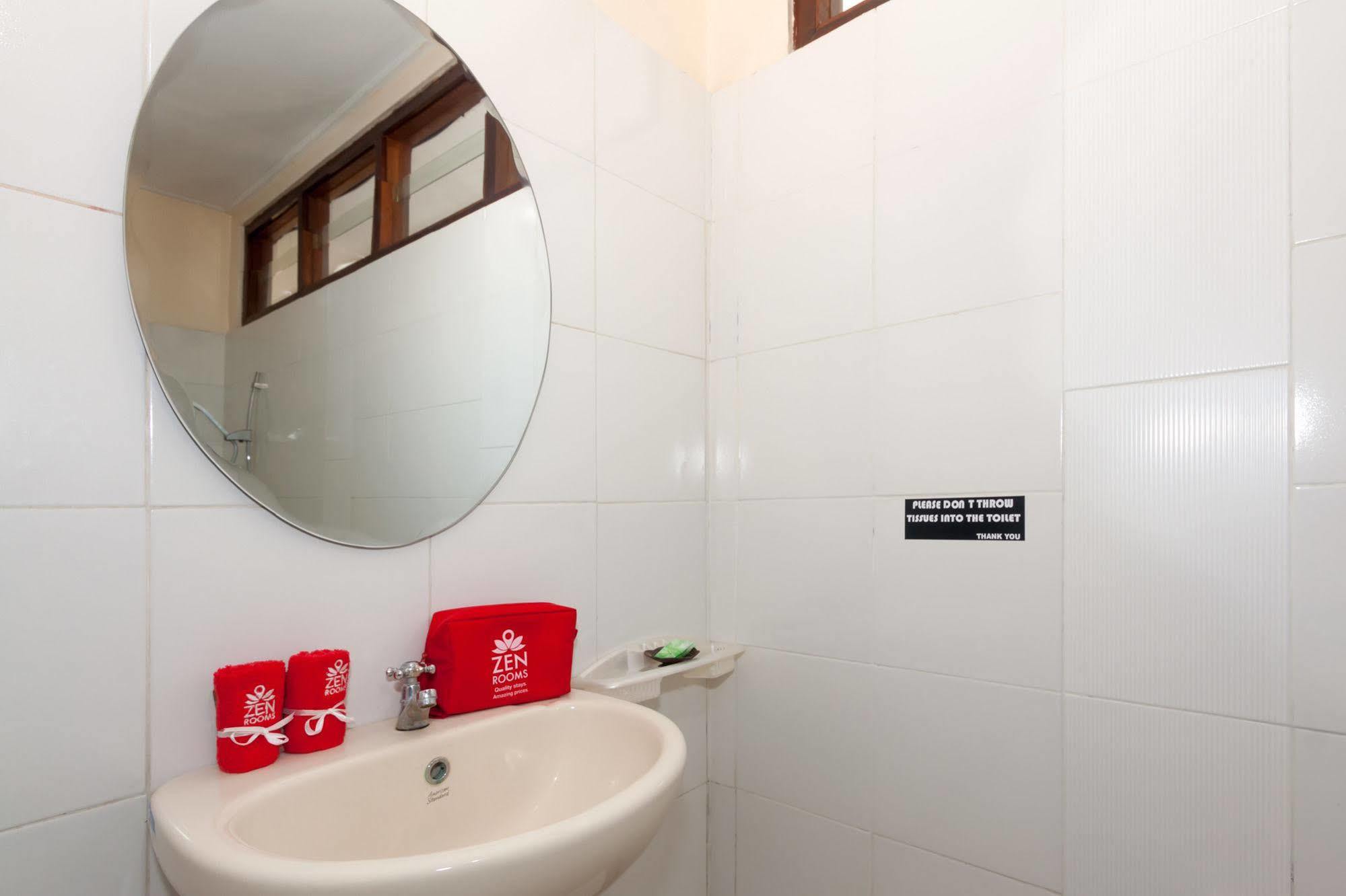 Zen Rooms Sanur Blanjong Sekawaru Eksteriør billede